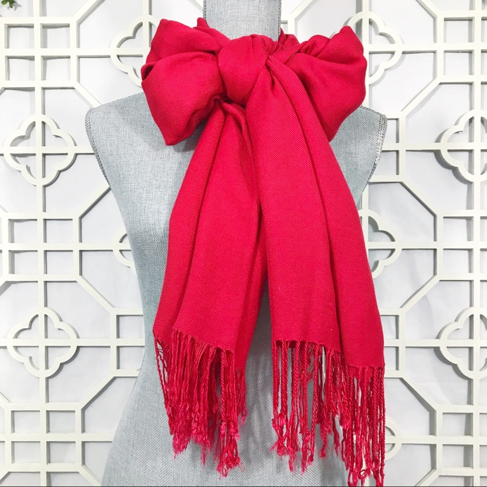 Red Twisted Tassel Hem Scarf